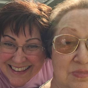 Meet your Posher, Janet